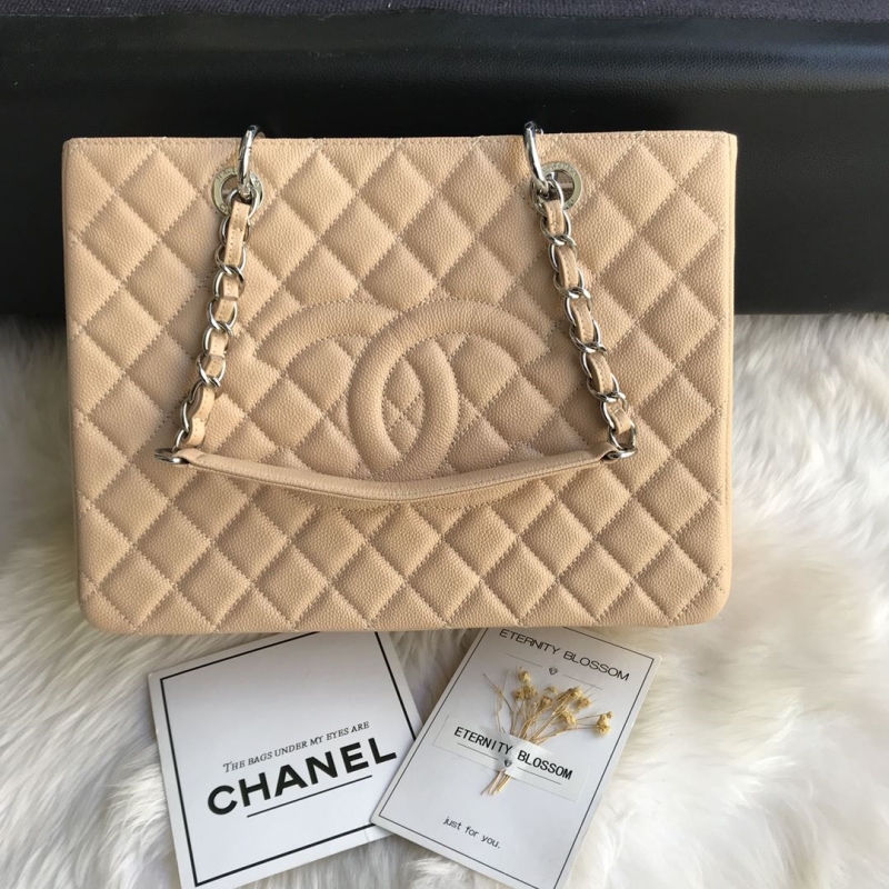 Ch*el shopping bags